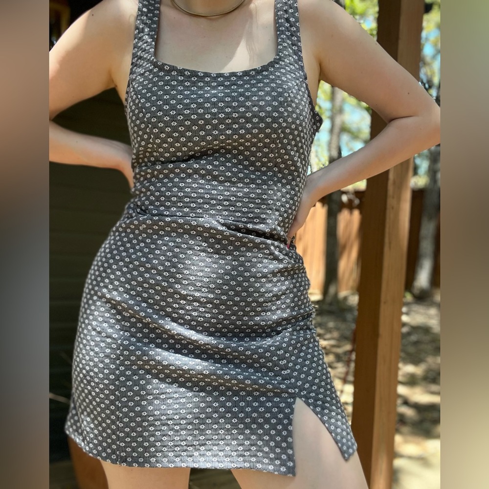 The sweetest Daisy printed sundress / mini dress from Urban Outditters